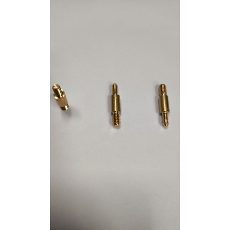 ADAPTATEUR EN LAITON POUR TIGE DE NETTOYAGE 8-32 VERS 1/8"