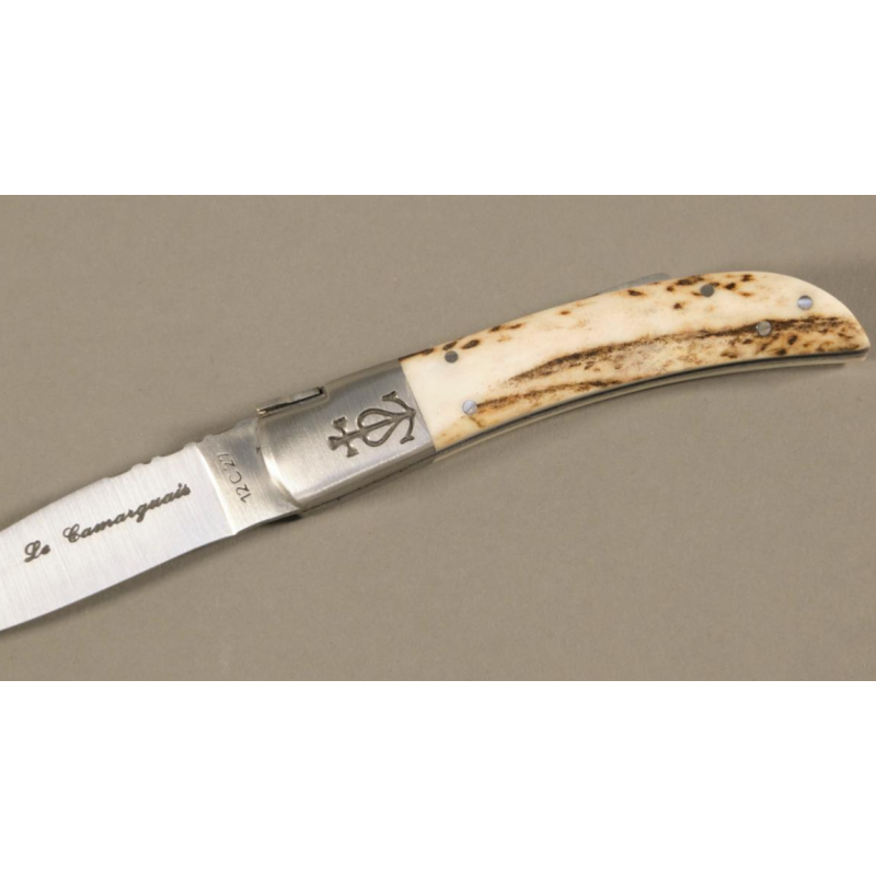 COUTEAU RÉGIONAL PLIANT LE CAMARGUAIS N°12 TRIDENT SOUDÉ- 10,5 CM BOIS DE CERF