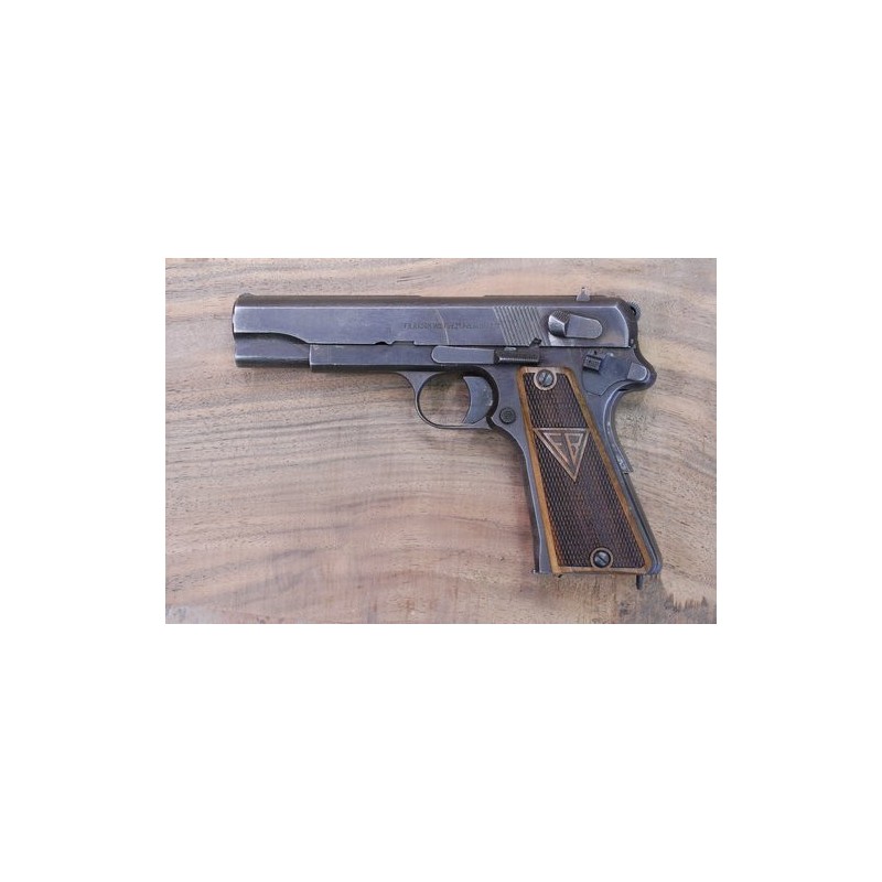 PLAQUETTES RADOM mod.35 GRIPS (quadrillage+logo)