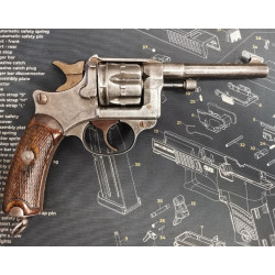 Revolver modèle 1892 -...