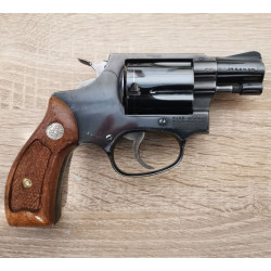 Revolver Smith & Wesson...
