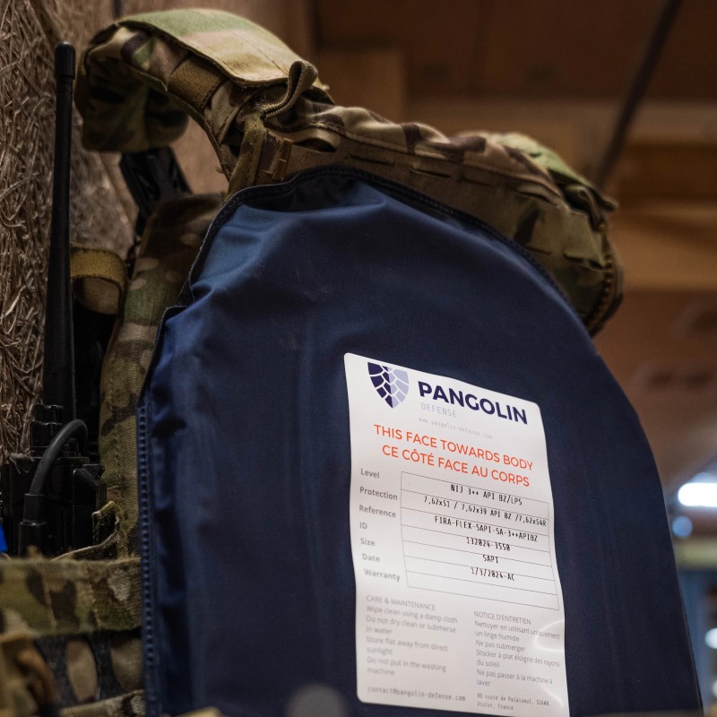 PLAQUE PANGOLIN DEFENSE STAND ALONE FI/RA FLEX™ - NIJ 3++ APIBZ/VPAM 8