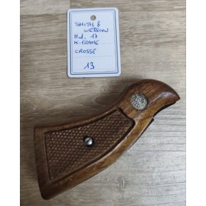 PIÈCE SMITH & WESSON MOD 17 - K FRAME - CROSSE BOIS