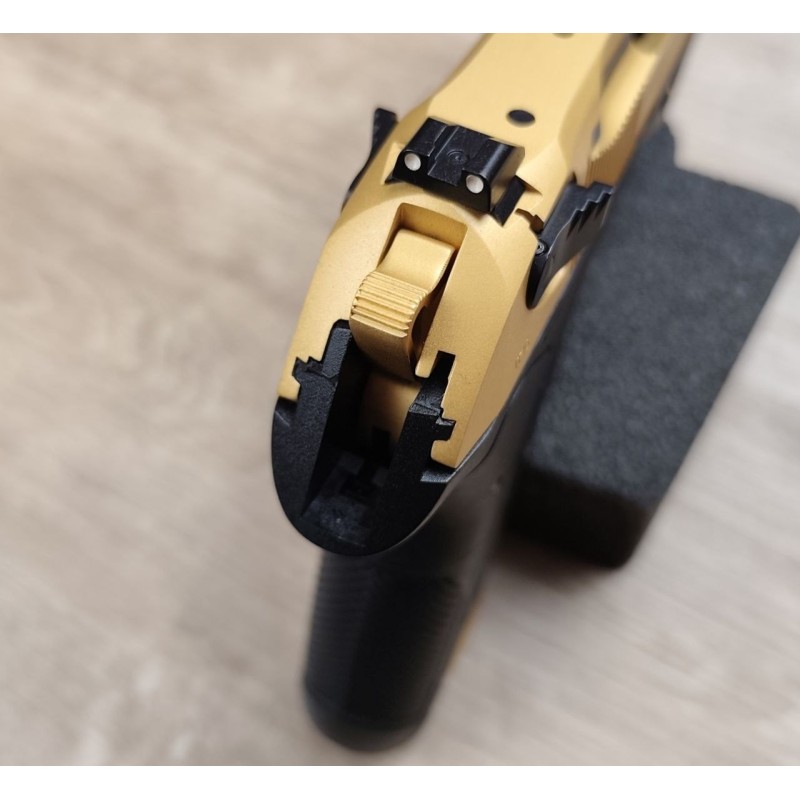 Beretta PX4 Storm Deluxe 9mm avec mallette complète comme neuf