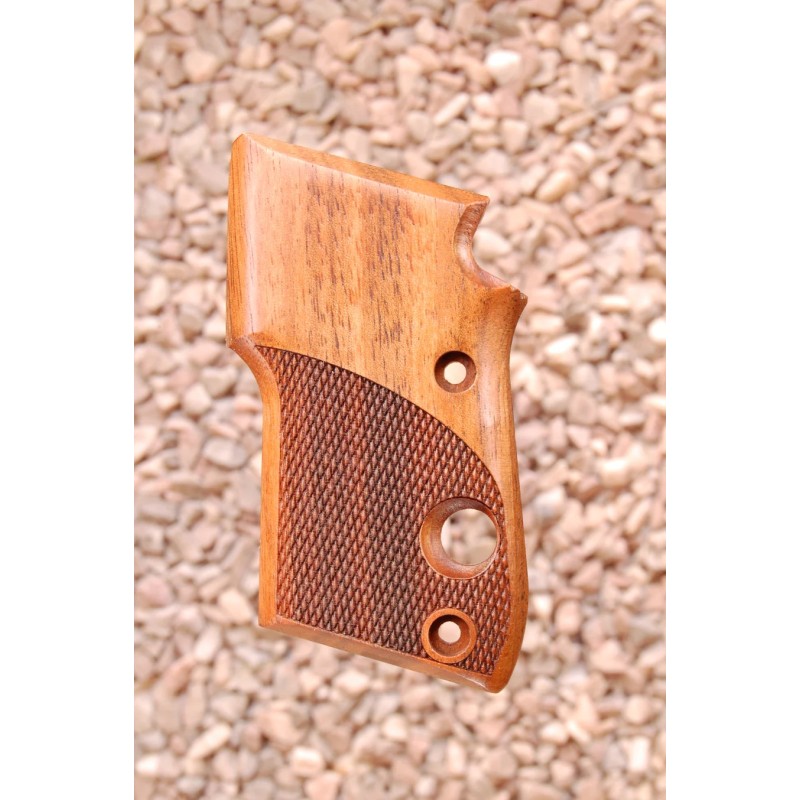 PLAQUETTES BERETTA 21A grips (partiellement en damier)