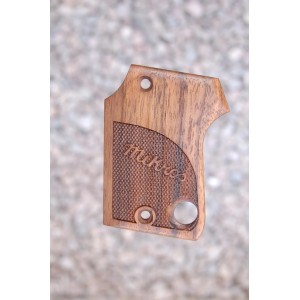 PLAQUETTES MIKROS modèle K grips (partiellement en damier et logo)