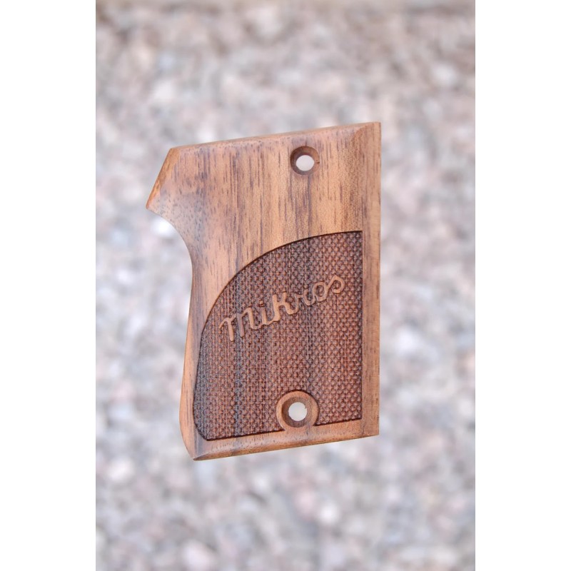 PLAQUETTES MIKROS modèle K grips (partiellement en damier et logo)