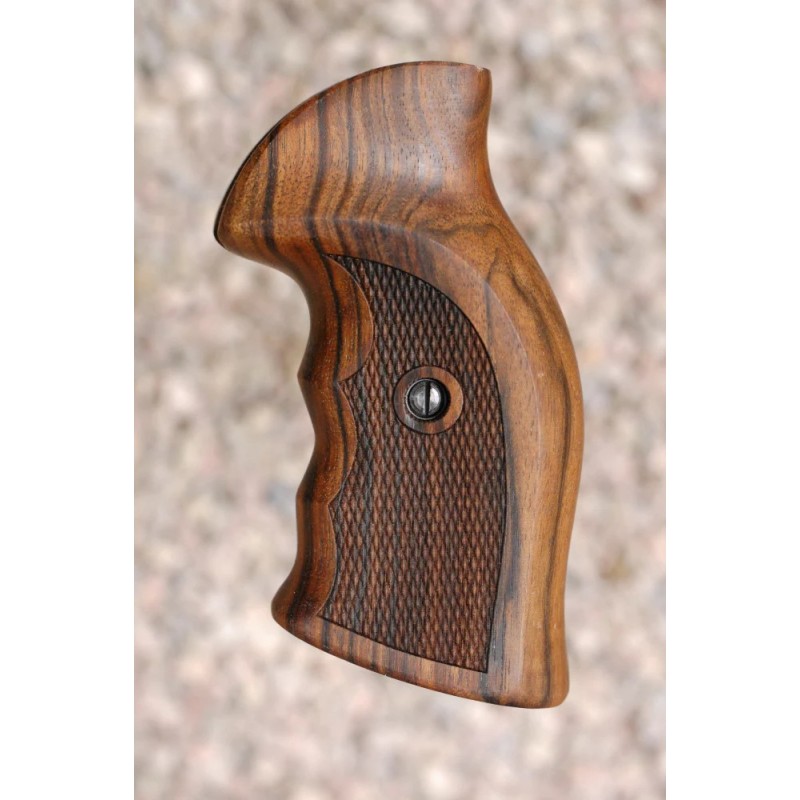 PLAQUETTES (GRIPS) RUGER GP100 TARGET blued (cadre en acier bronzé)