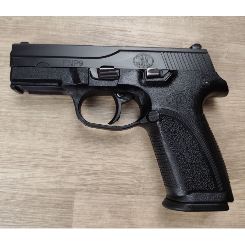FN Herstal FNP9 9x19 – Pistolet d'occasion