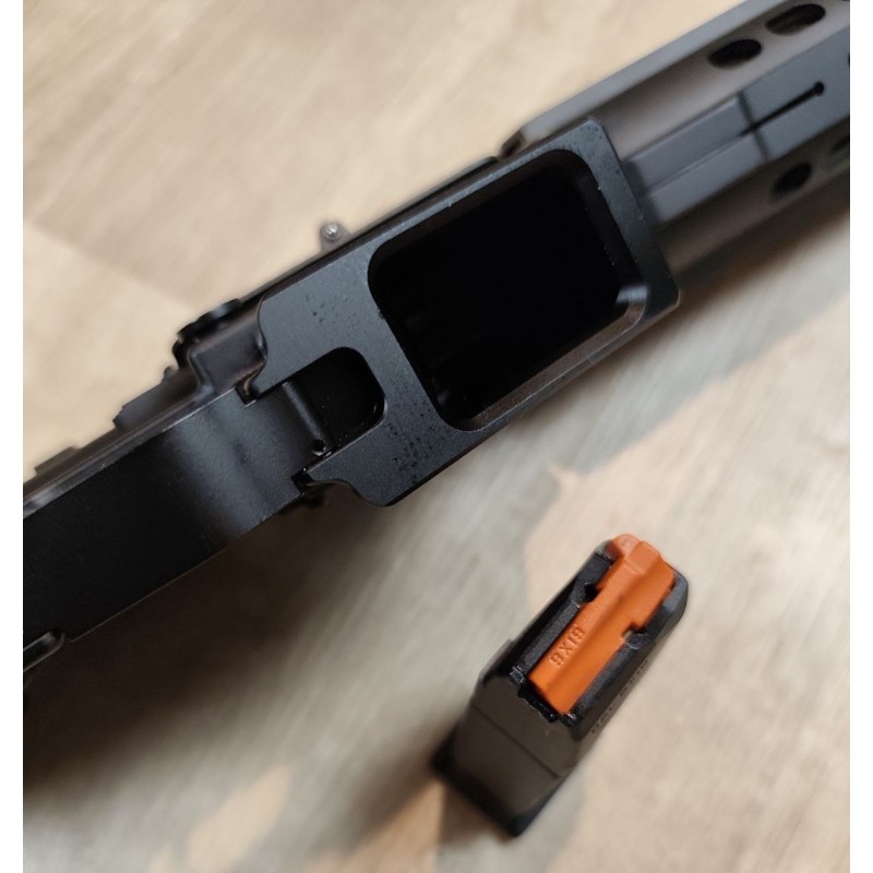 Schmeisser AR15-9 SD 9x19 –PCC, modérateur intégré, mallette, occasion