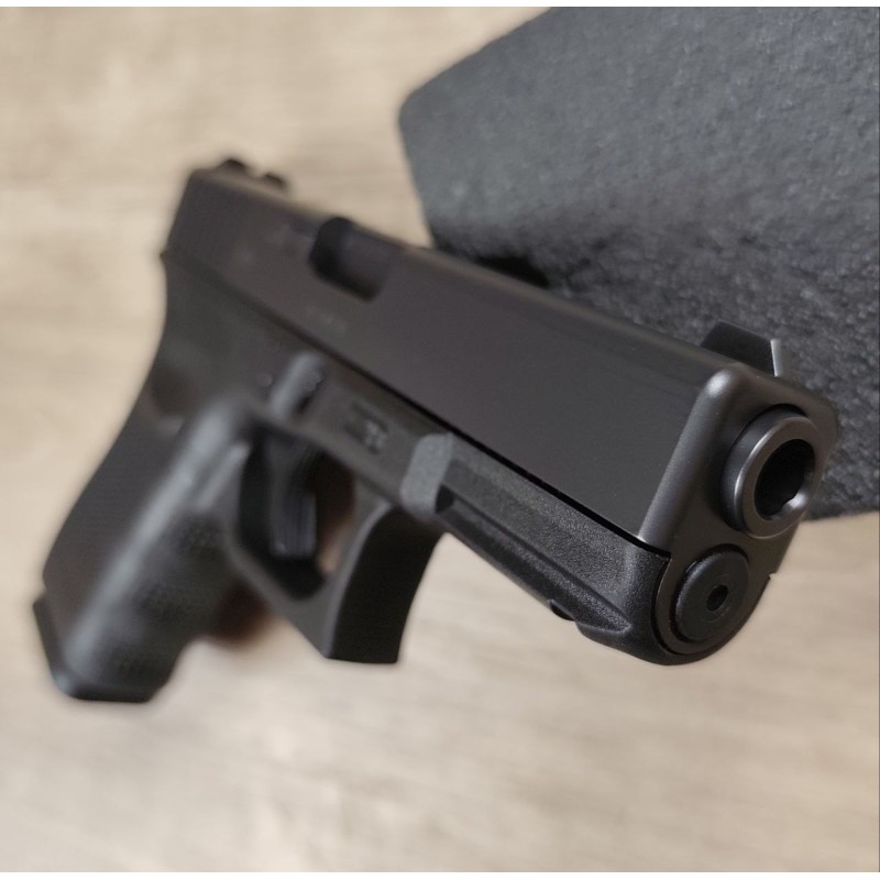 GLOCK 19 Gen 4 9x19 avec accessoires – occasion