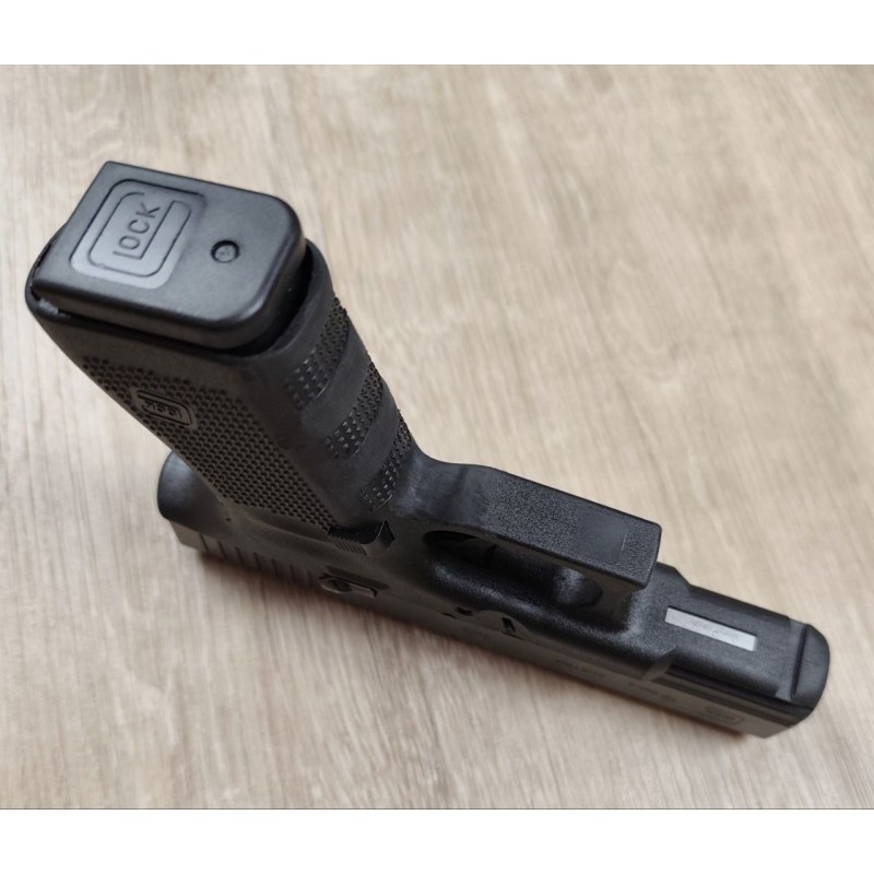 GLOCK 19 Gen 4 9x19 avec accessoires – occasion