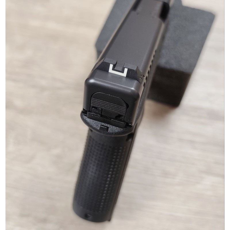 GLOCK 19 Gen 4 9x19 avec accessoires – occasion