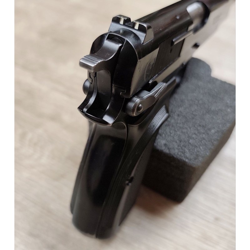 Pistolet FN GP35 Surplus Belge carcasse acier 9x19, occasion révisée