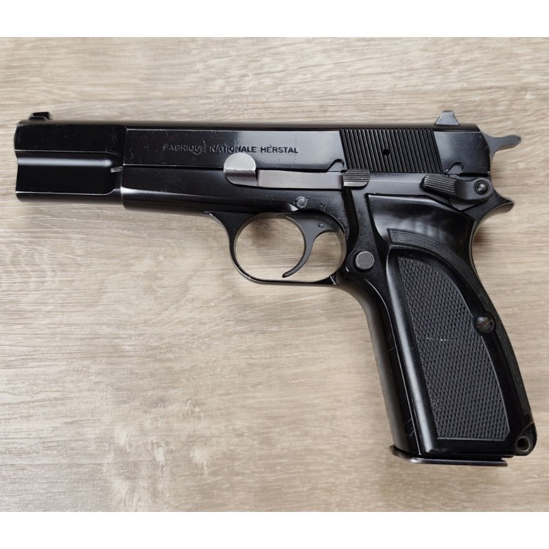 Pistolet FN GP35 Surplus Belge carcasse acier 9x19, occasion révisée