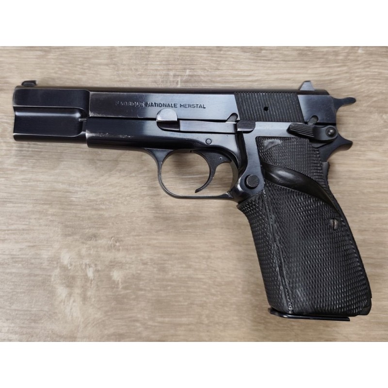 Pistolet FN GP35 Surplus Belge carcasse acier 9x19, occasion révisée