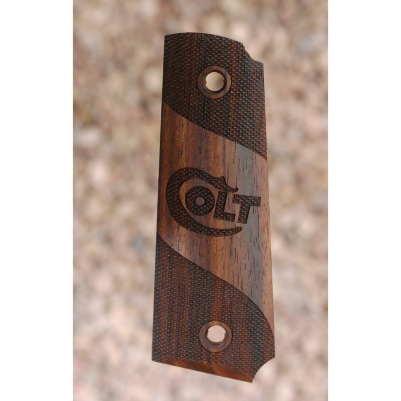 POIGNÉES COLT 1911 (partiellement quadrillées + logo Colt)